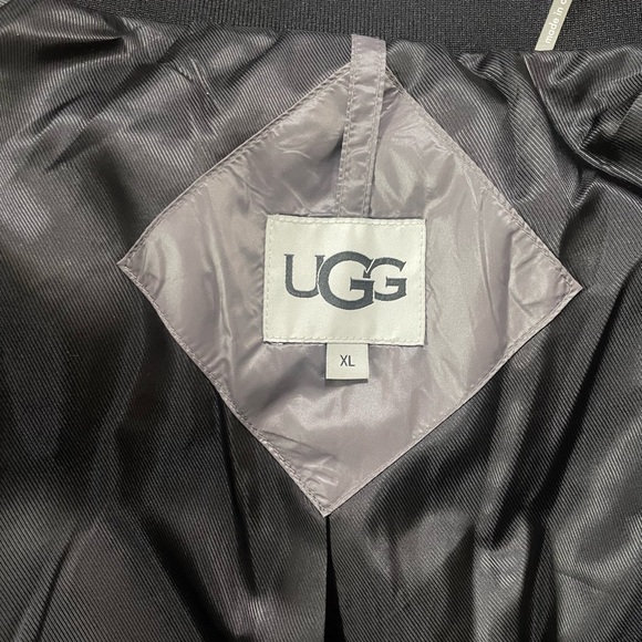 UGG Izzie Metallic Dark Gray Puffer Jacket in Gunmetal - Size XL - Picture 2 of 11